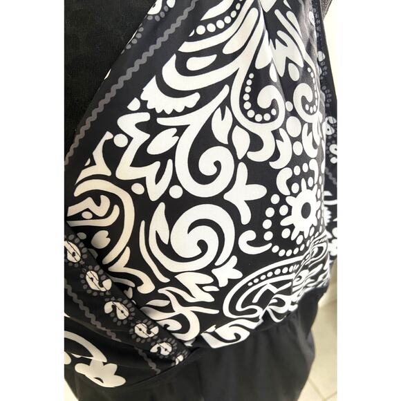 BloomChic NWT Bandana Paisley Swimsuit Plus Size 30 One Piece Black White Swim - Picture 2 of 4